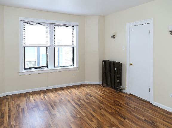 3rd image of 1712 W Estes Ave APT 309