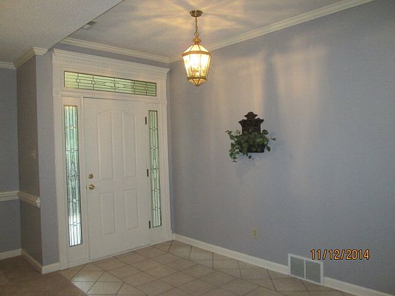 3rd image of 279 Rivertrace Dr
