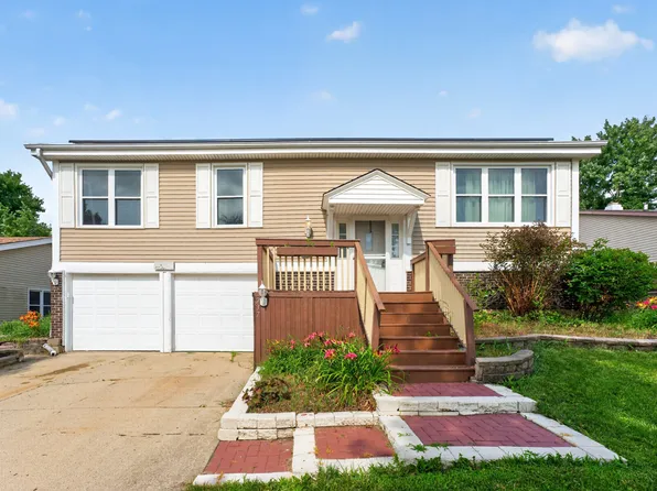 237 Windsor Dr, Bolingbrook, IL 60440