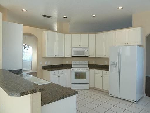 5th image of 14920 Faversham Cir