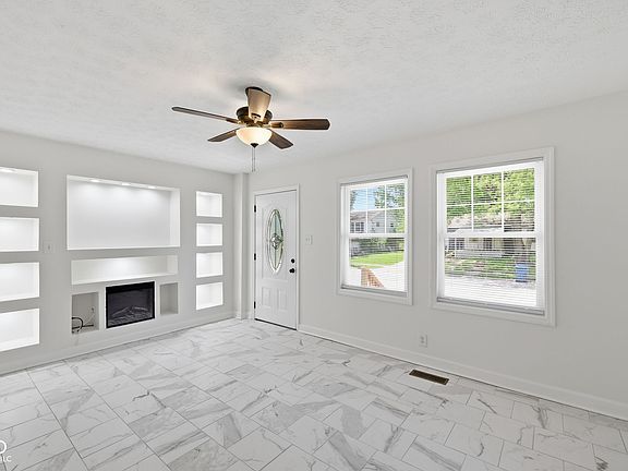 3rd image of 3531 N Harvest Ave