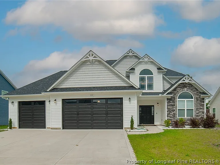 212 Stafford Ave — Photo 1