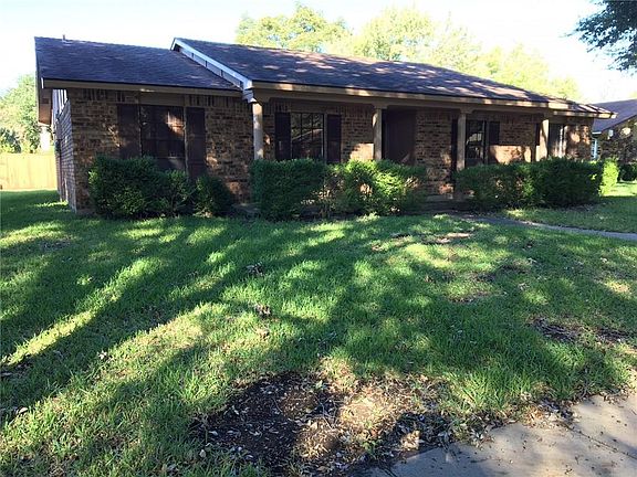 2nd image of 6409 Faircove Cir
