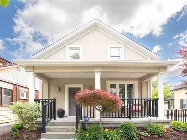 40 Moore Ave, Kitchener, ON N2H 3S1