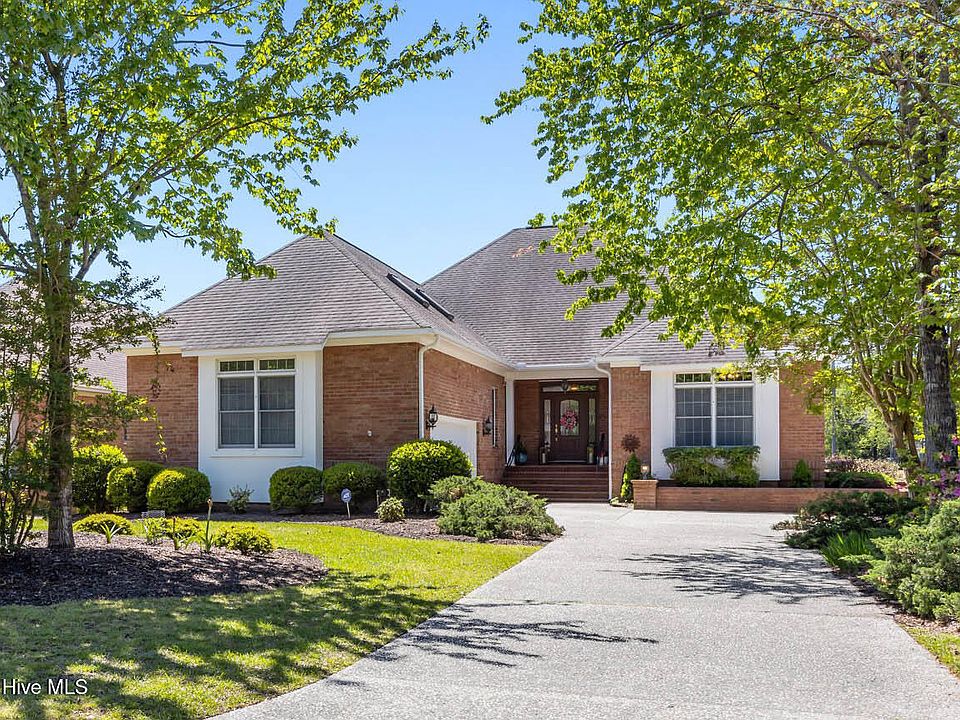 1st image of 102 Pinehurst Drive