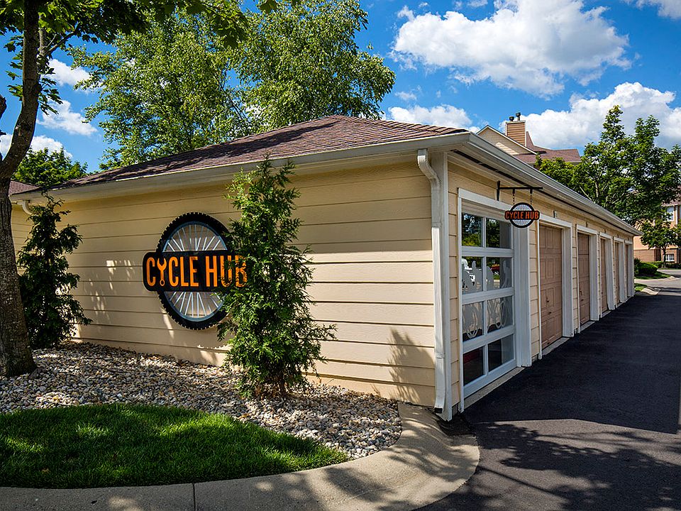 Cycle Hub and Repair Station