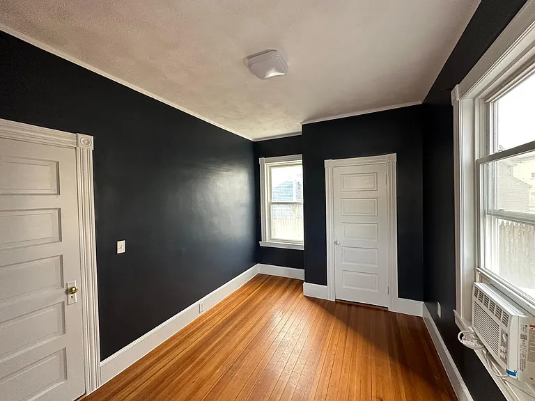 12 Auburn St #1 — Photo 9
