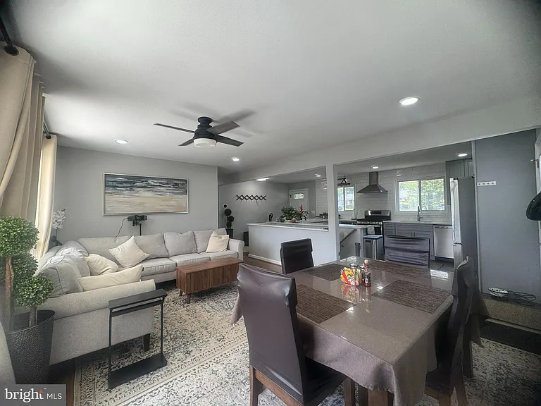 6315 Willowood Ln — Photo 12