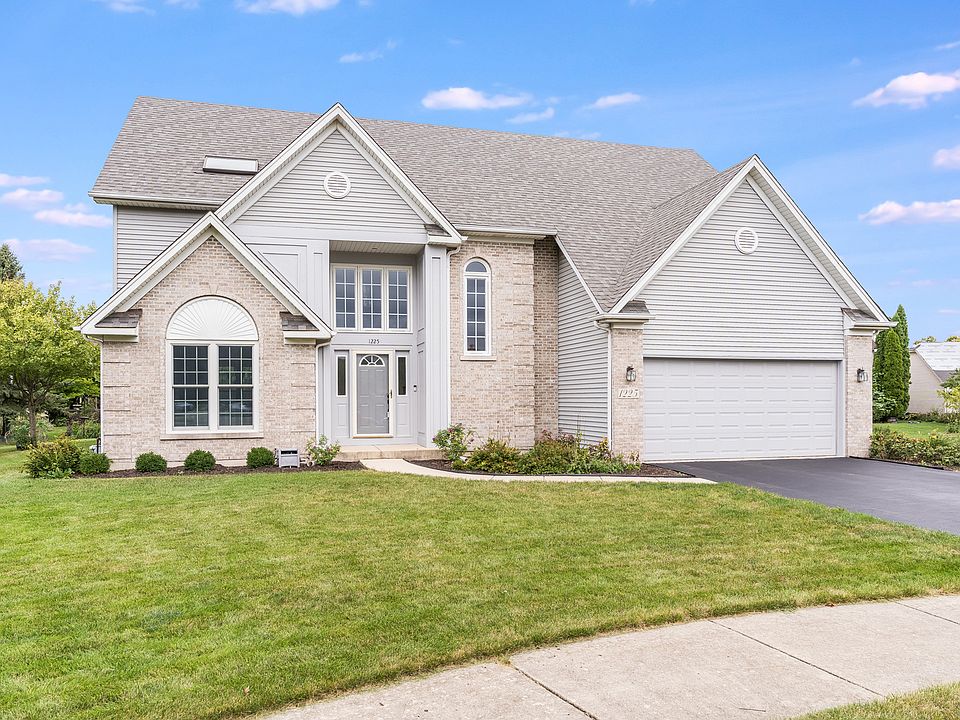 1st image of 1225 Willowcrest Ct