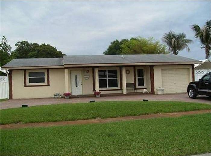 1st image of 115 SE 14th Ct