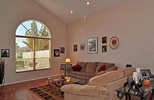 2nd image of 6810 NW 75th Ct