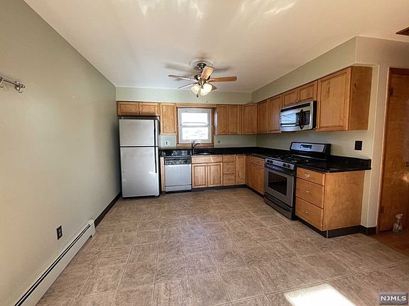 3rd image of 48 Fairmount Ave Floor 2