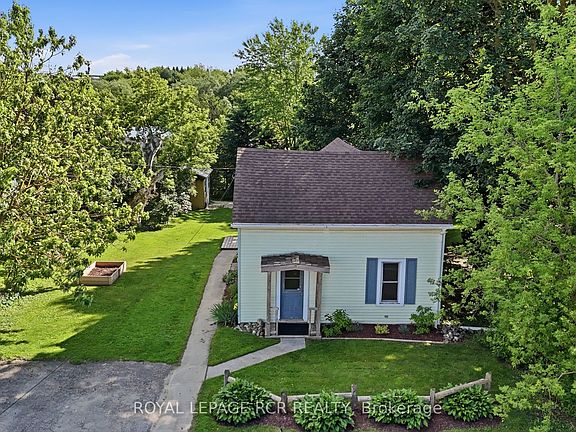 2nd image of 170 Edward St
