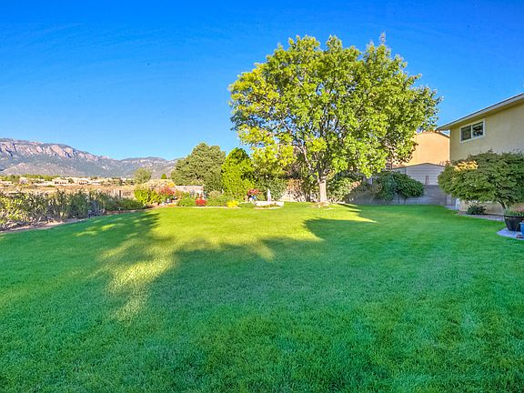 5th image of 11513 Paseo Del Oso NE