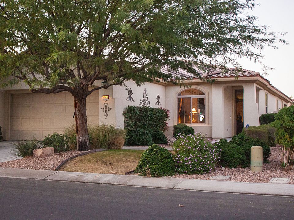 1st image of 80614 Avenida Camarillo