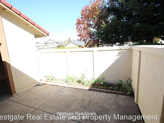5th image of 246 Park Place Dr