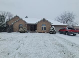 3246 E Forestview Trl, Crete, IL 60417