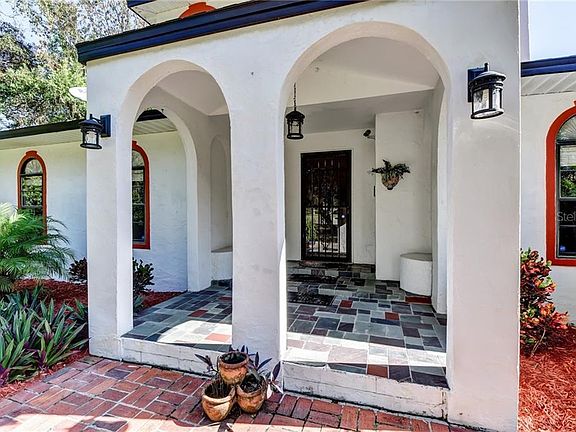 4th image of 227 Alta Vista St