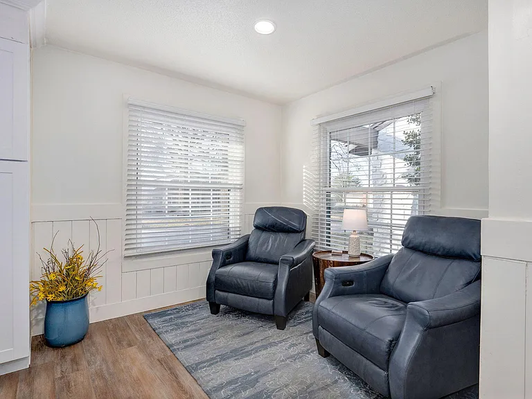 4094 S Eaton Ave — Photo 14