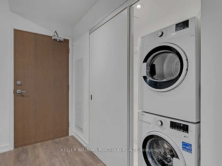 15 Lower Jarvis St #1208 — Photo 22