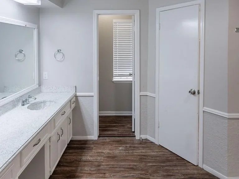 15807 Ripplewind Ln — Photo 27