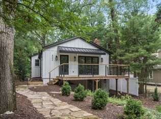 4046 Hillside Trl, New Buffalo, MI 49117