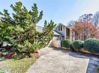 9524 Glenwater Dr, Charlotte, NC 28262