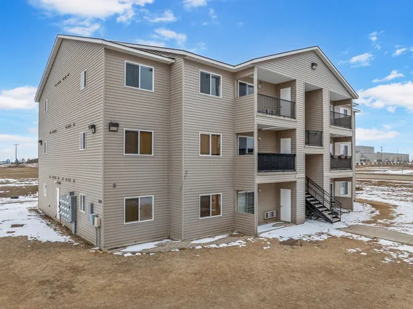 1616 20th Ave NW APT 302, Minot, ND 58703