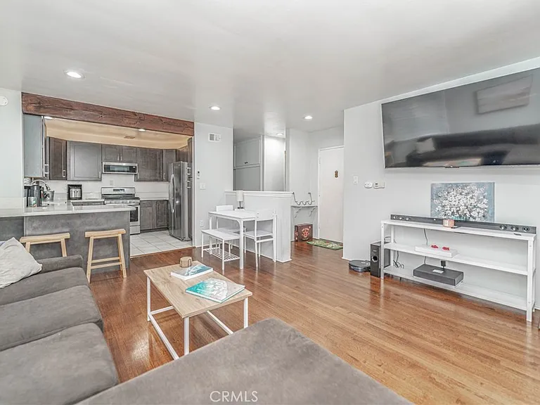325 Cedar Ave #1 — Photo 6
