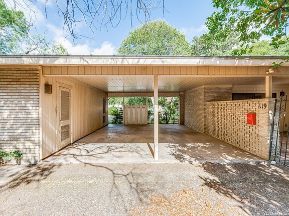 4th image of 119 OAK PARK DR