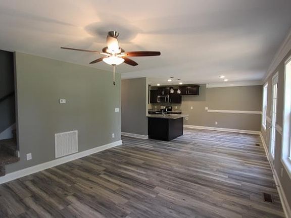 2nd image of 16 Chestnut Hl Lot 16