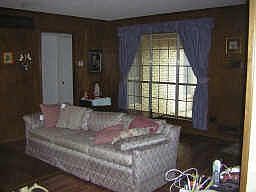 4th image of 4844 Chilton Dr