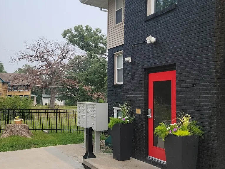 421 College Ave #101 — Photo 1