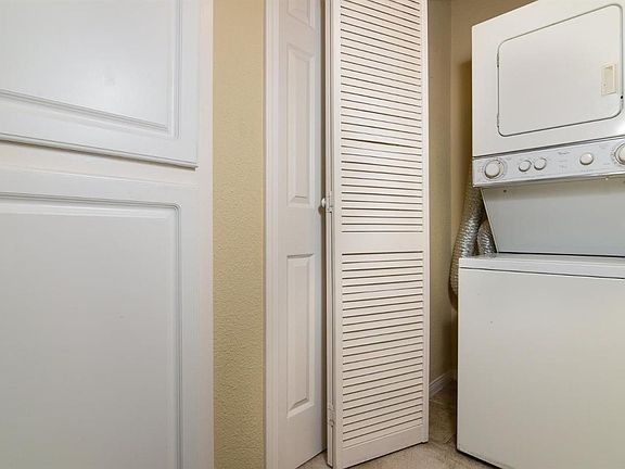 5th image of 3715 Tallyho Dr APT 78