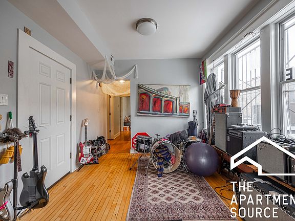 4th image of 3613 W North Ave #2