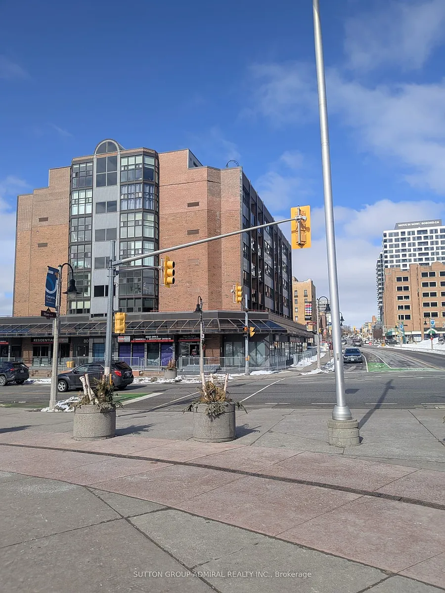 Building Photo - 80 Athol St E #607