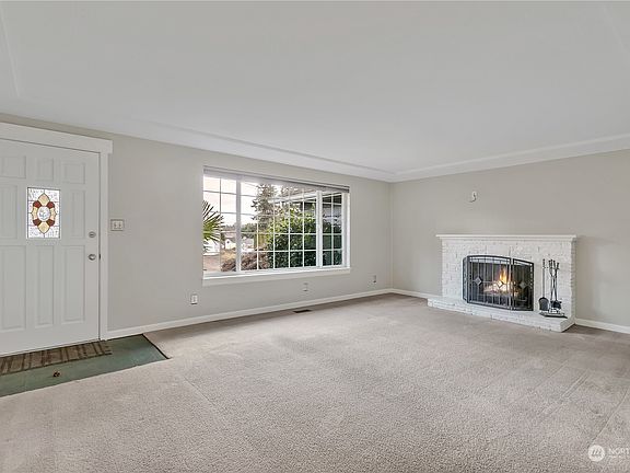 4th image of 1660 Huson Drive
