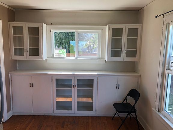 4th image of 118 W 2nd St #1/2