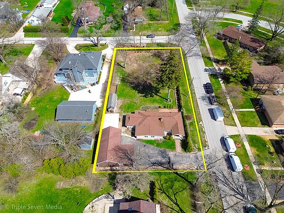 2nd image of 132 Harvey Ave