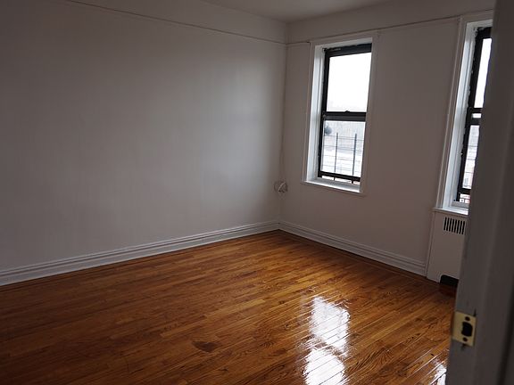 2nd image of 1160 Evergreen Ave APT 5C