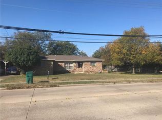 421 N Cowan Ave, Lewisville, TX 75057