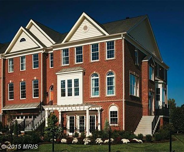 1st image of 23400 Lewis Hunt Sq