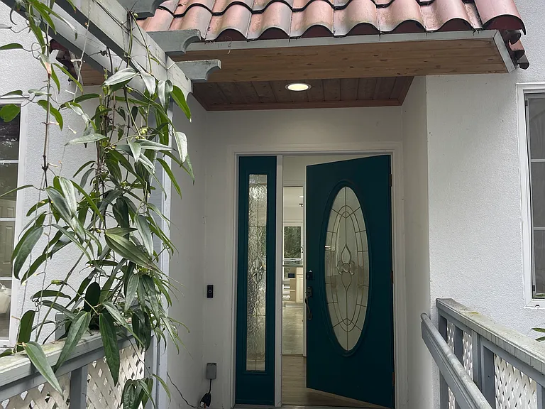 122nd Pl NE — Photo 4
