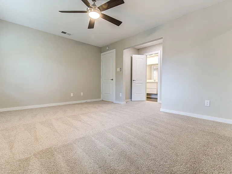 6607 Capriola Dr — Photo 11