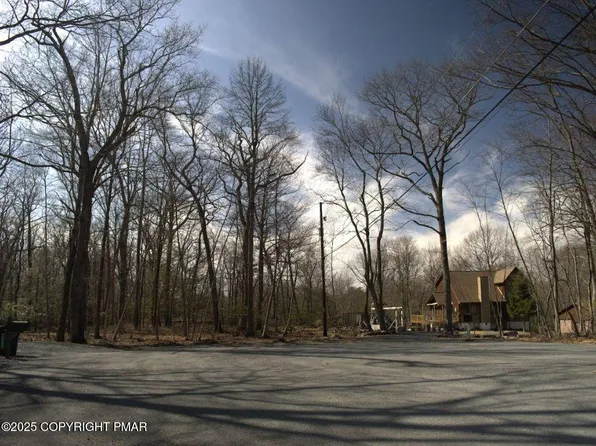 1-9 Laurel Ln #14, Henryville, PA 18332