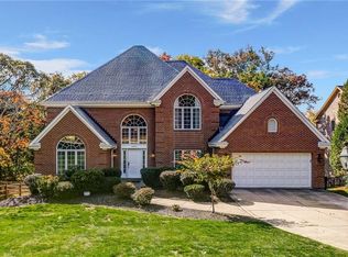 2460 Wedgewood Dr, Wexford, PA