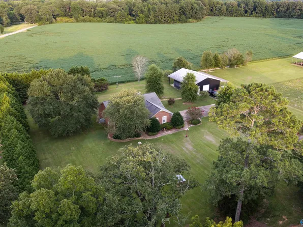 71 Coats Bend Cir, Gadsden, AL 35901