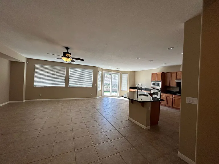 15005 Via Messina Dr — Photo 36