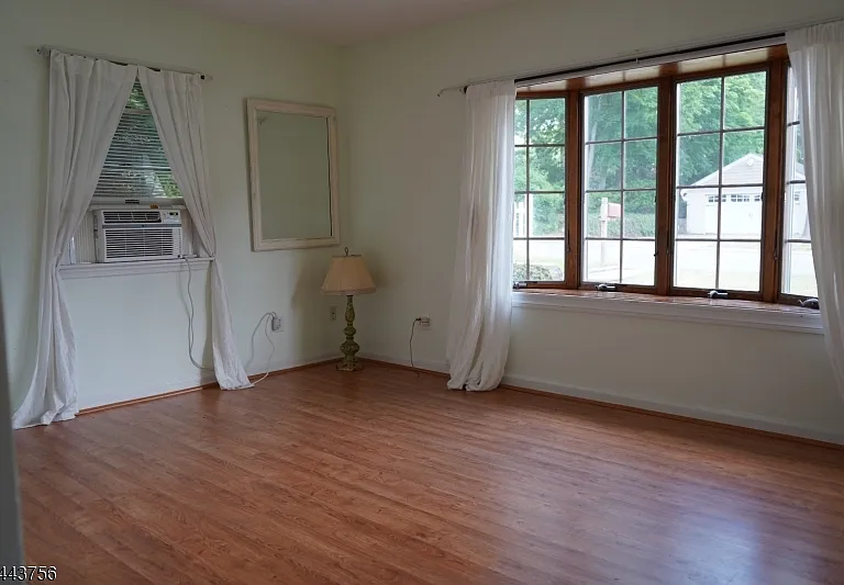 59 Pine St — Photo 3