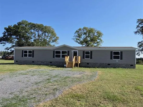 2506 Southern Dr, Latta, SC 29565